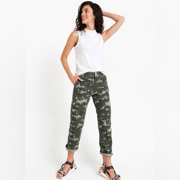Anthropologie Pants - Anthropologie The Wanderer Green Camo Petite Cargo Utility Pants